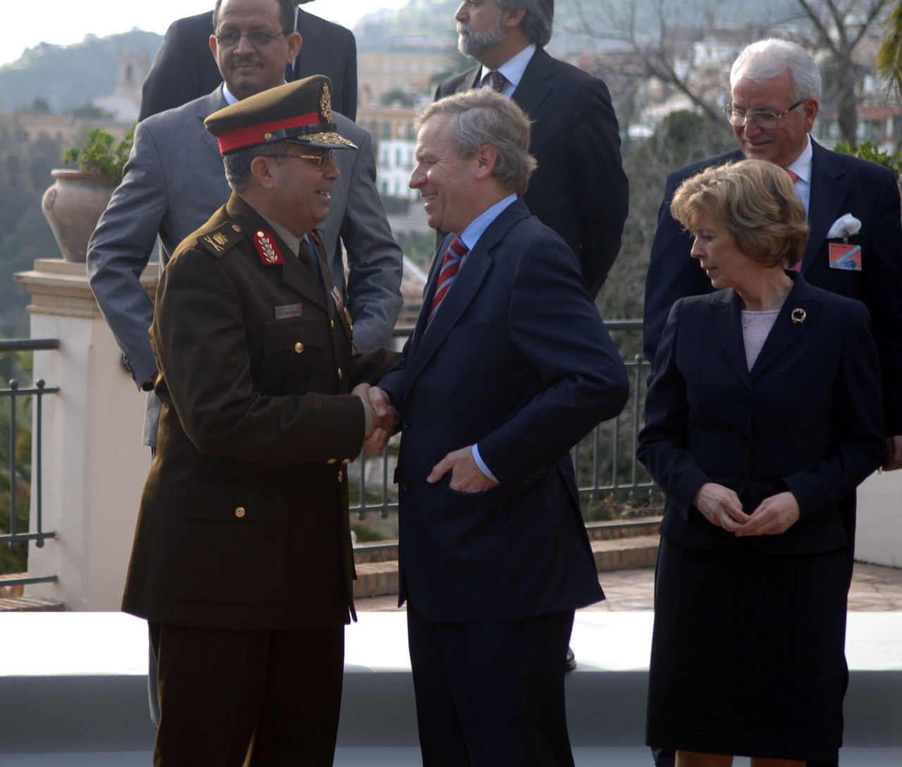 Major-General Tarek Mahdy Abdel Tawab, Representative of Egyptian Minister of Defence (left) and NATO Secretary General, Jaap de Hoop Scheffer (center)
