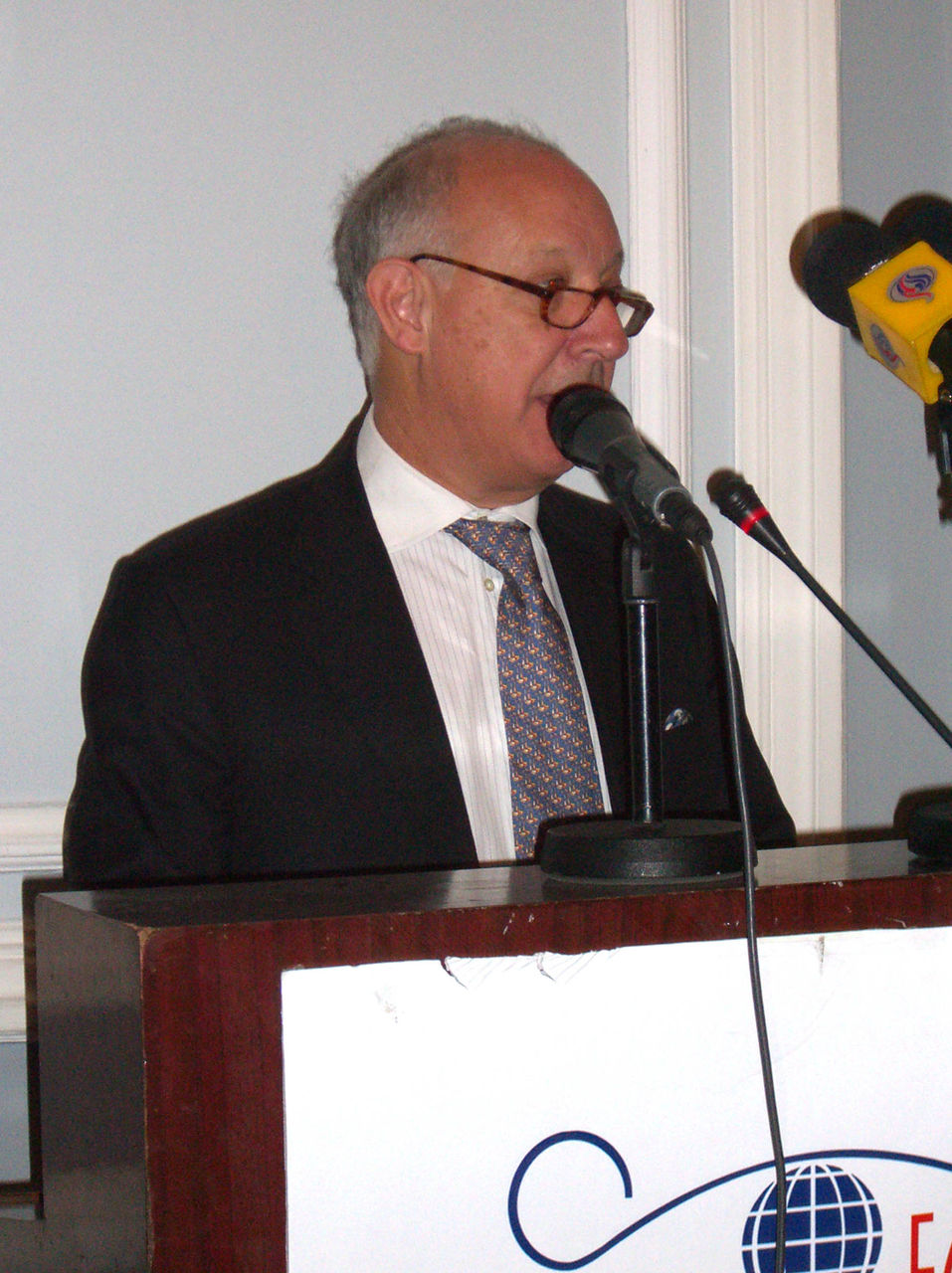 Ambassador Alessandro Minuto Rizzo, Deputy Secretary General of NATO delivering the keynote address of the conference 