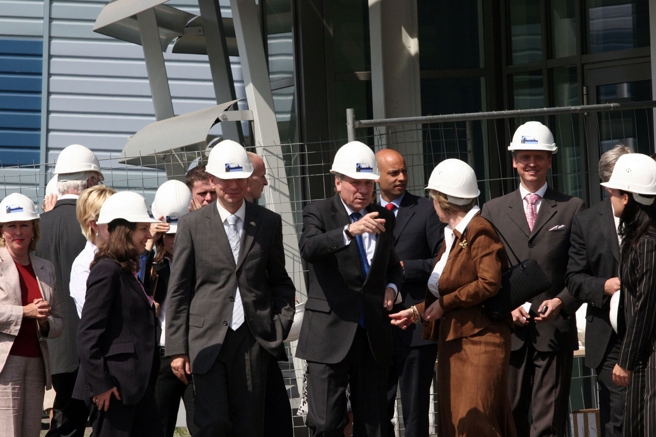 NATO Secretary General, Jaap de Hoop Scheffer and Mrs. De Hoop Scheffer visit the NATO Summit venue, the Olympic Sport Centre in Riga