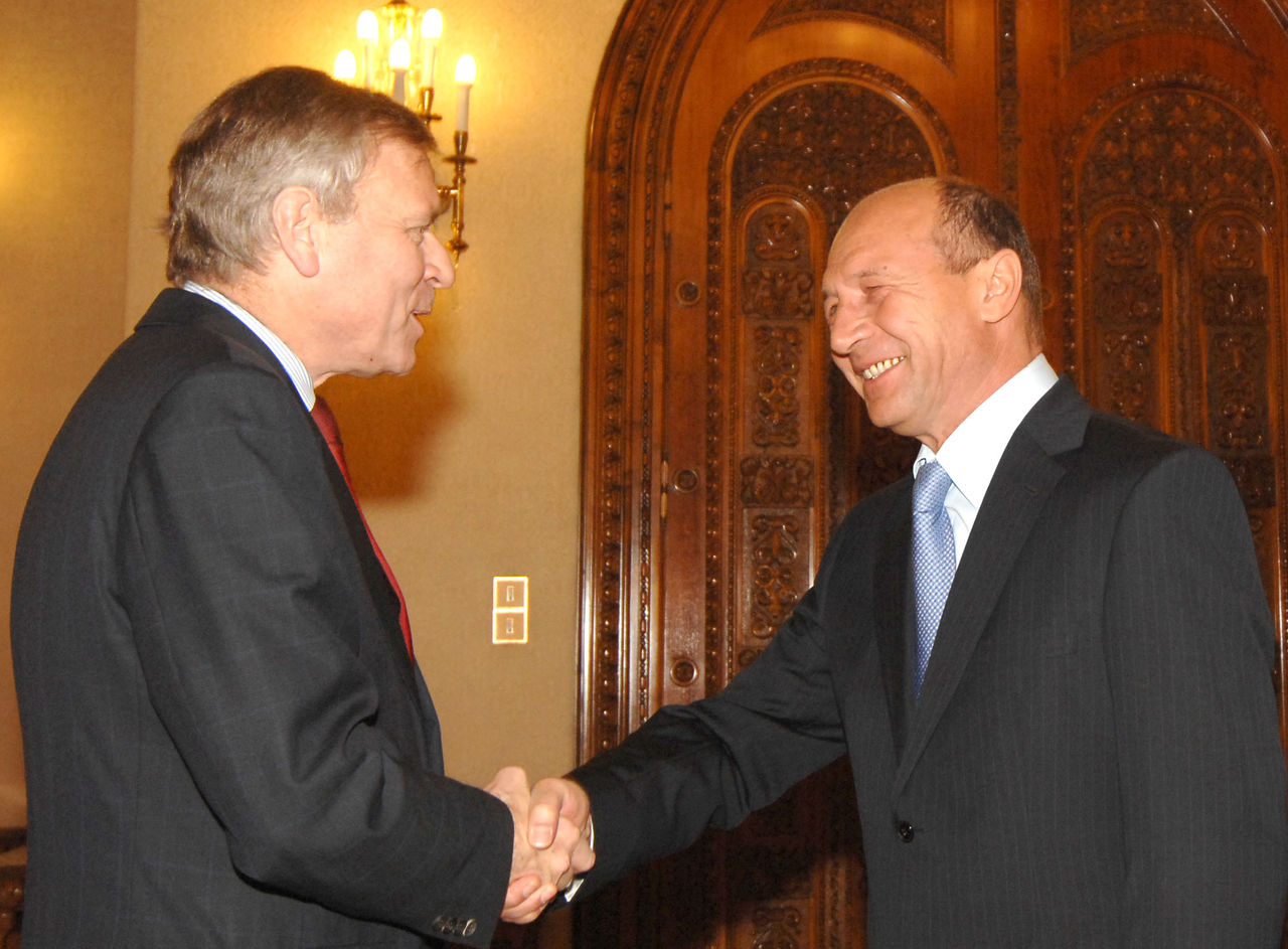 Meeting of NATO Secretary General, Jaap de Hoop Scheffer with Traian Basescu, President of Romania