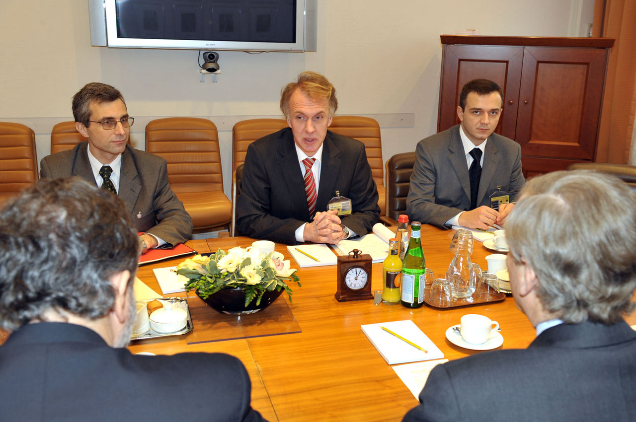 Bilateral meeting - Center: the Minister of Foreign Affairs of Ukraine, Volodymyr Ogryzko