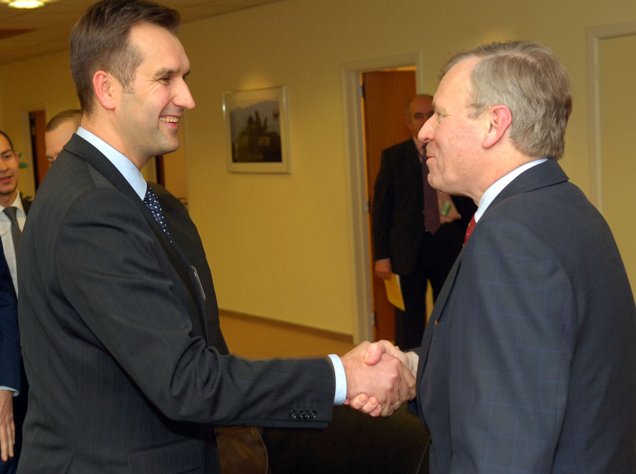 From left to right: the Minister of Foreign Affairs of Latvia, Maris Riekstins and NATO Secretary General, Jaap de Hoop Scheffer