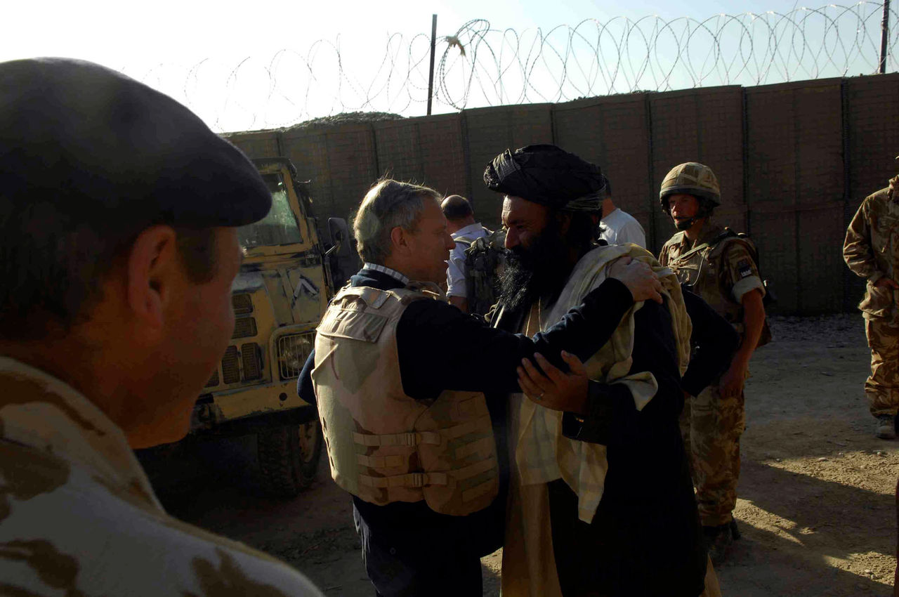 NATO Secretary General Jaap de Hoop Scheffer and Mullah Salam, governor of Musa Qala