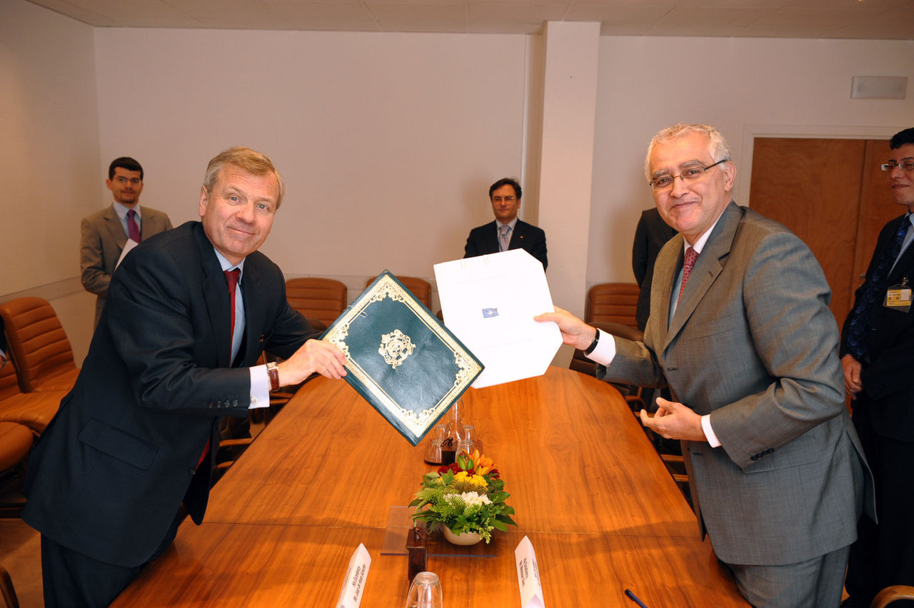Left to right: Left to right: NATO Secretary General, Jaap de Hoop Scheffer and Ambassador of the Kingdom of Morocco to Belgium, Menouar Alem  following the signature the exchange letters for the contribution of Morocco to Operation Active Endeavour