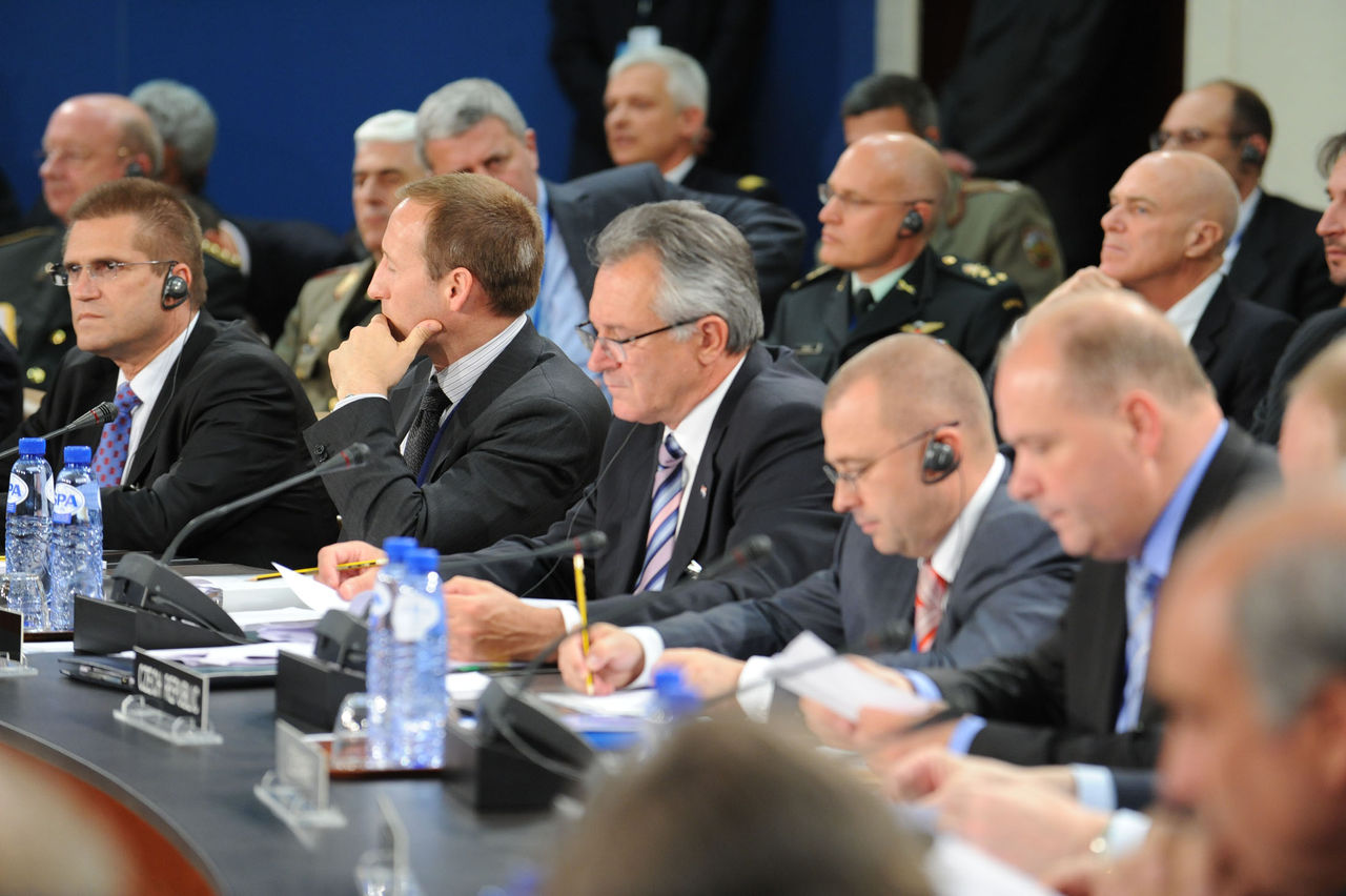 From left to right: the Minister of Defence of Bulgaria Nickolay Tsonev, the Minister of Defence of Canada Peter Gordon McKay, the Minister of Defence of Croatia Branko Vukelić, the Minister of Defence of the Czech Republic Martin Barták and the Minister of Defence of Denmark Søren Gade