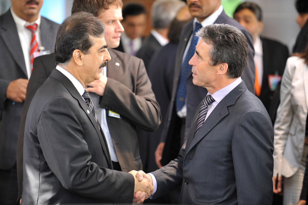 Departure
Left to right: Yousuf Raza Gilani (Prime Minister of Pakistan) bids farewell to NATO Secretary General, Anders Fogh Rasmussen