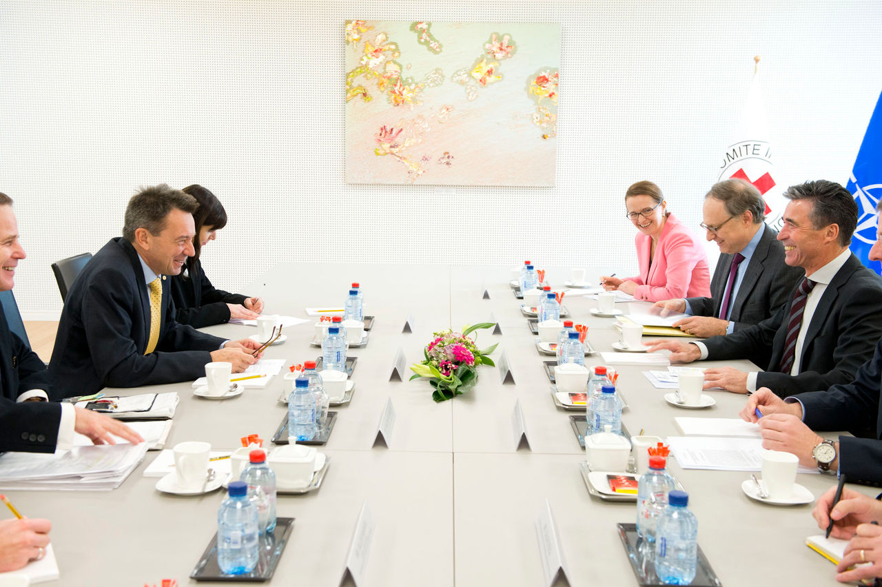 NATO Secretary General Anders Fogh Rasmussen with the President of the ICRC, Mr. Peter Maurer