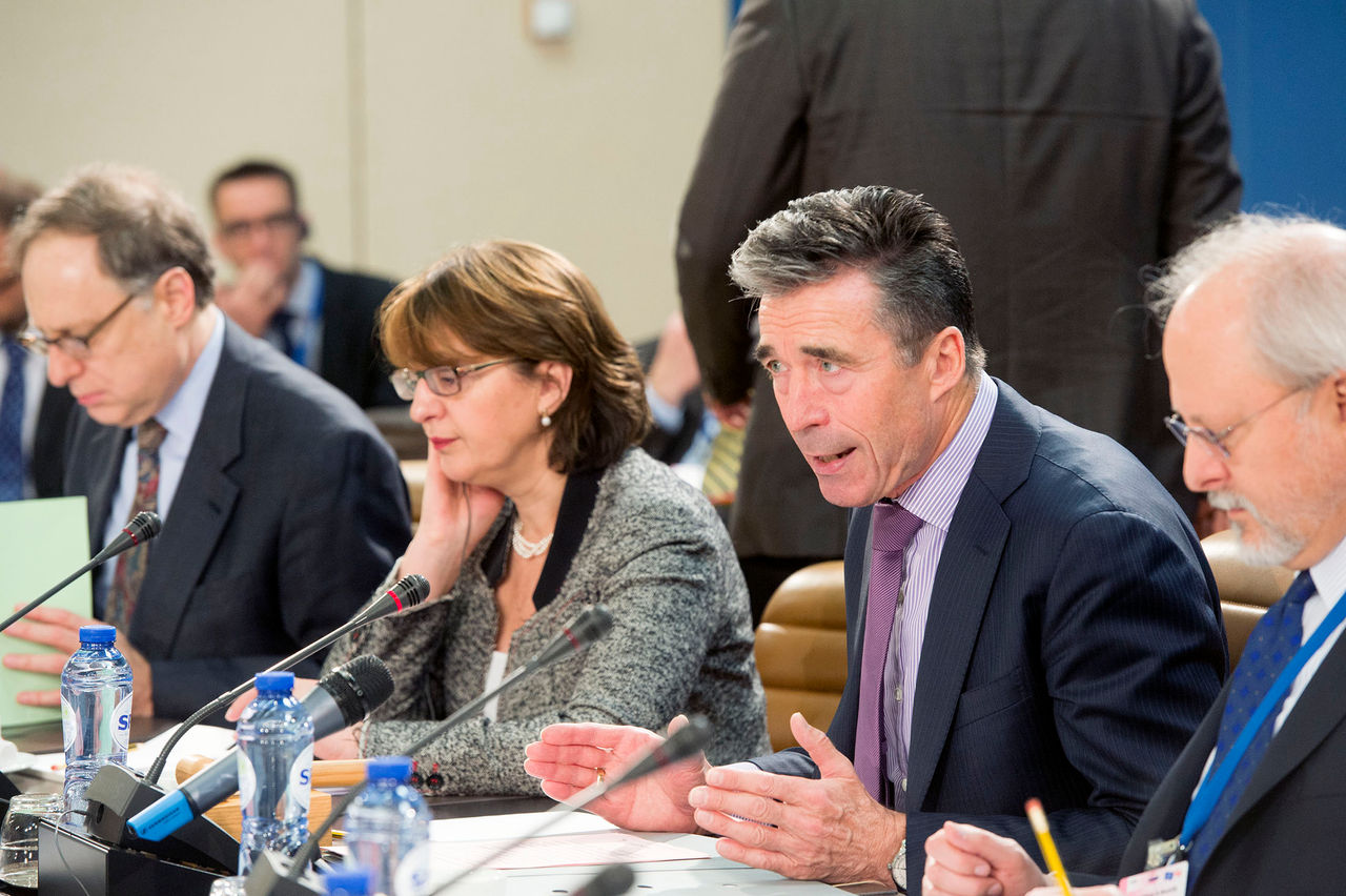 Opening Remarks by NATO Secretary General Anders Fogh Rasmussen
Left: Maia Panjikdze (Minister of Foreign Affairs, Georgia)