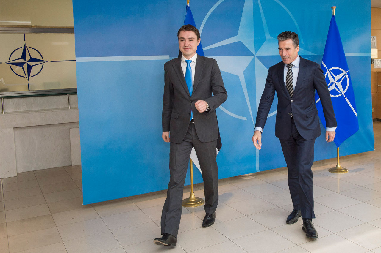 The Prime Minister of Estonia, Taavi Roivas and with NATO Secretary General Anders Fogh Rasmussen.