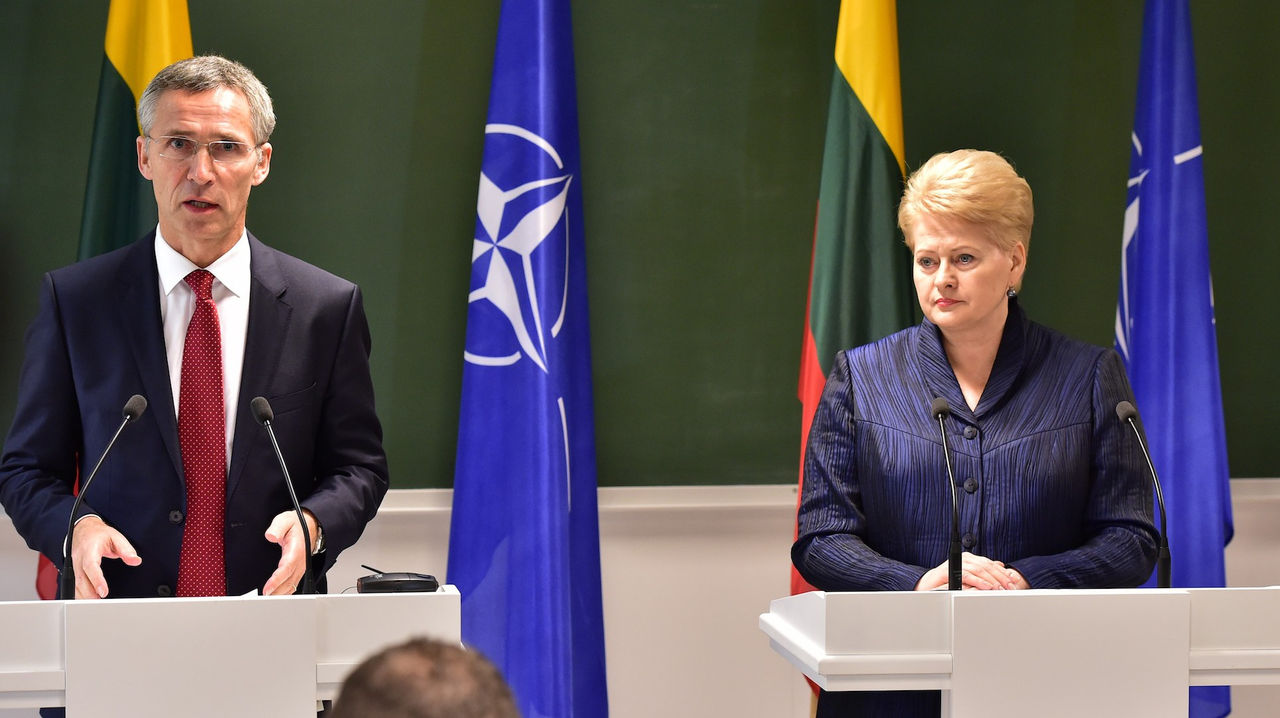 NATO Secretary General Jens Stoltenberg and Ms Dalia Grybauskaite, President of Lithuania