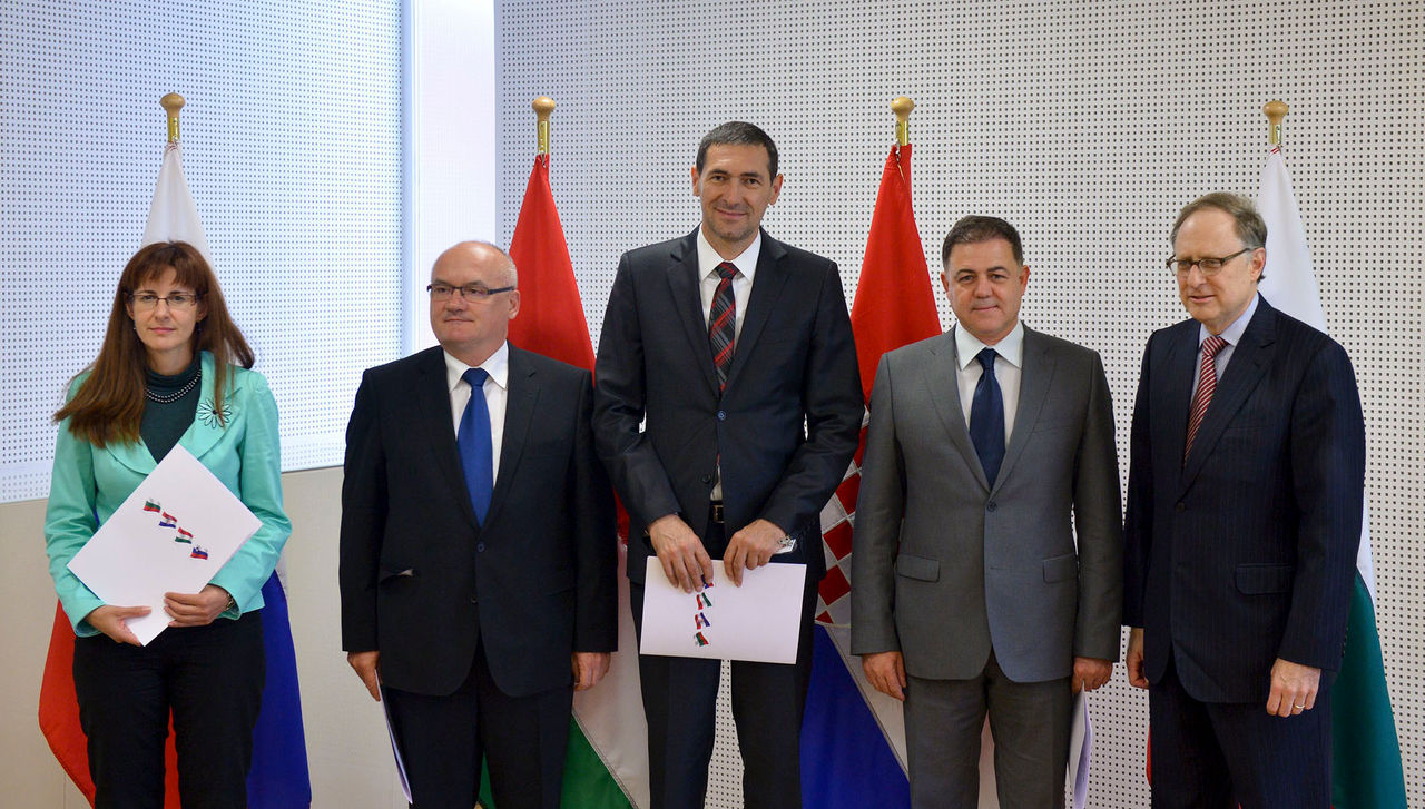 Left to right: Andreja Katic (Minister of Defence, Slovenia);  Csaba Hende (Minister of Defence, Hungary); Ante Kotromanovic (Minister of Defence, Croatia); Nikolay Nenchev (Minister of Defence, Bulgaria);NATO Deputy Secretary General Ambassador Alexander Vershbow