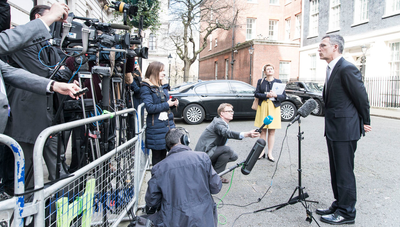 Doorstep statement by NATO Secretary General Jens Stoltenberg outside Number 10 after the meeting with Prime Minister Cameron