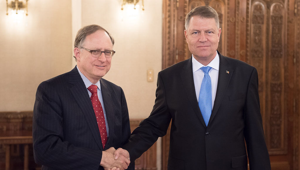 NATO Deputy Secretary General Alexander Vershbow meets with the President of Romania, Klaus Iohannis
