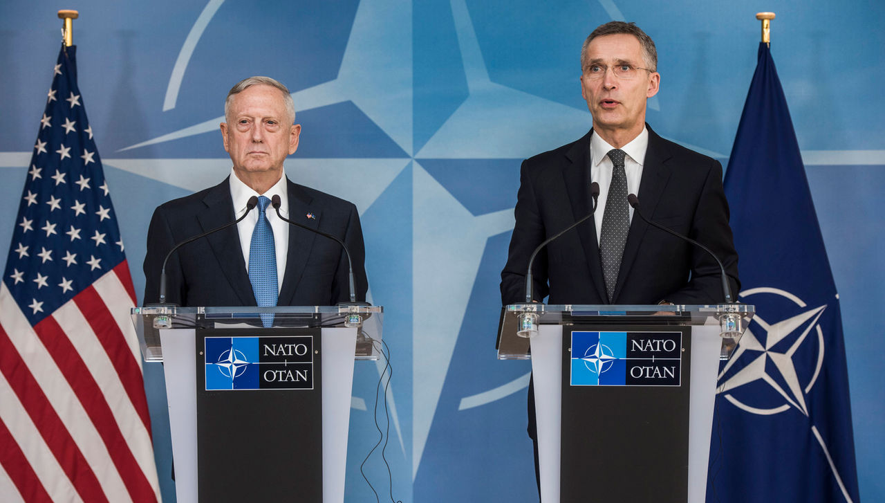 Left to right: James Mattis (US Secretary of Defense) and NATO Secretary General Jens Stoltenberg