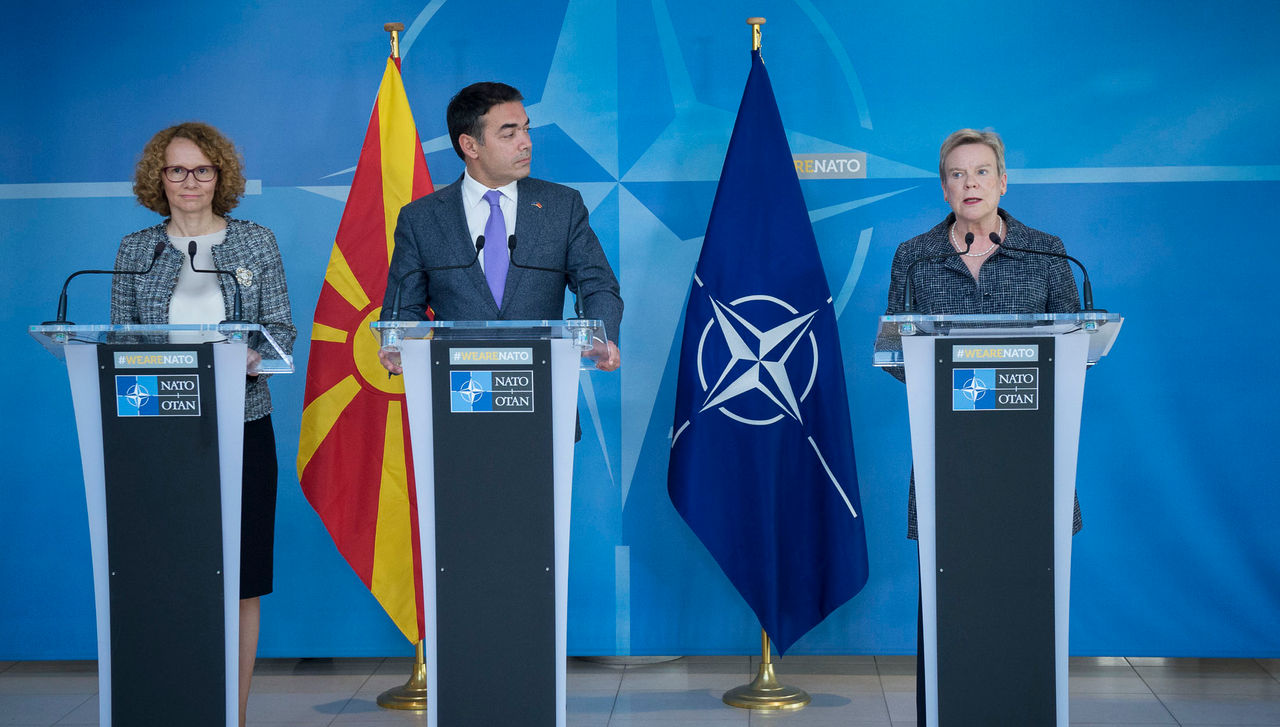 NATO Deputy Secretary General Rose Gottemoeller and the Minister of Foreign Affairs of the former Yugoslav Republic of Macedonia(1), Nikola Dimitrov, together with Deputy Prime Minister and Minister of Defence, Radmila Šekerinska