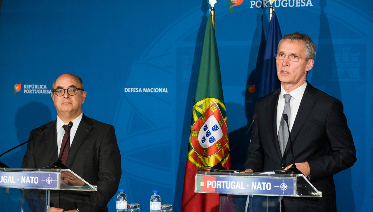 Joint press conference with NATO Secretary General Jens Stoltenberg and the Minister of Defence of Portugal, José Azeredo Lopes