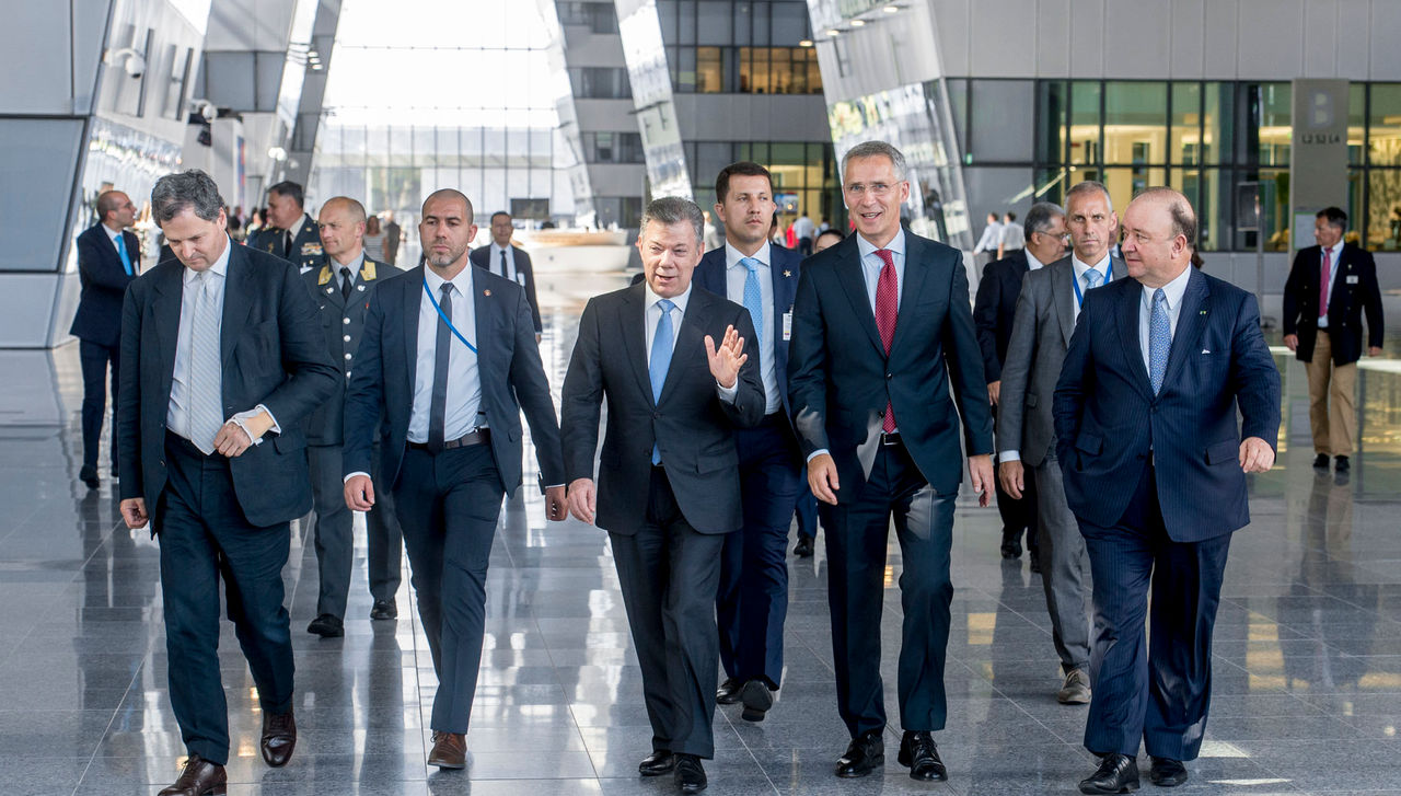 NATO Secretary General Jens Stoltenberg and the President of Colombia, Juan Manuel Santos Calderon