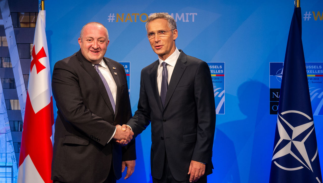 Left to right: President George Margvelashvili of Georgia with NATO Secretary General Jens Stoltenberg
