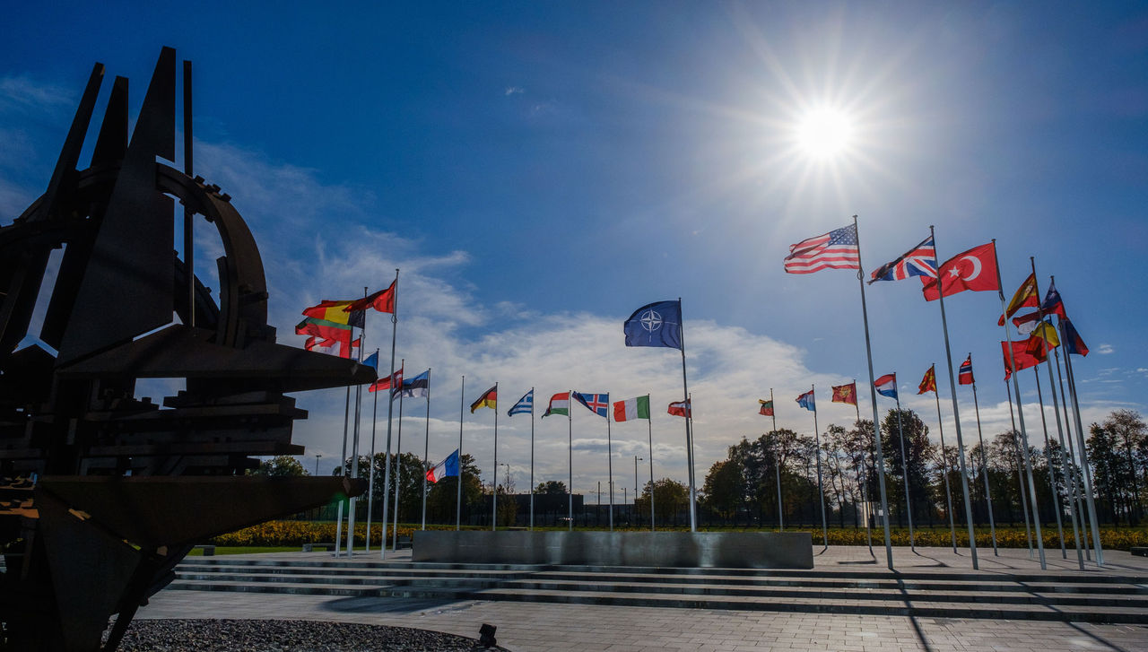 201021_NatoFlags-star.jpg
