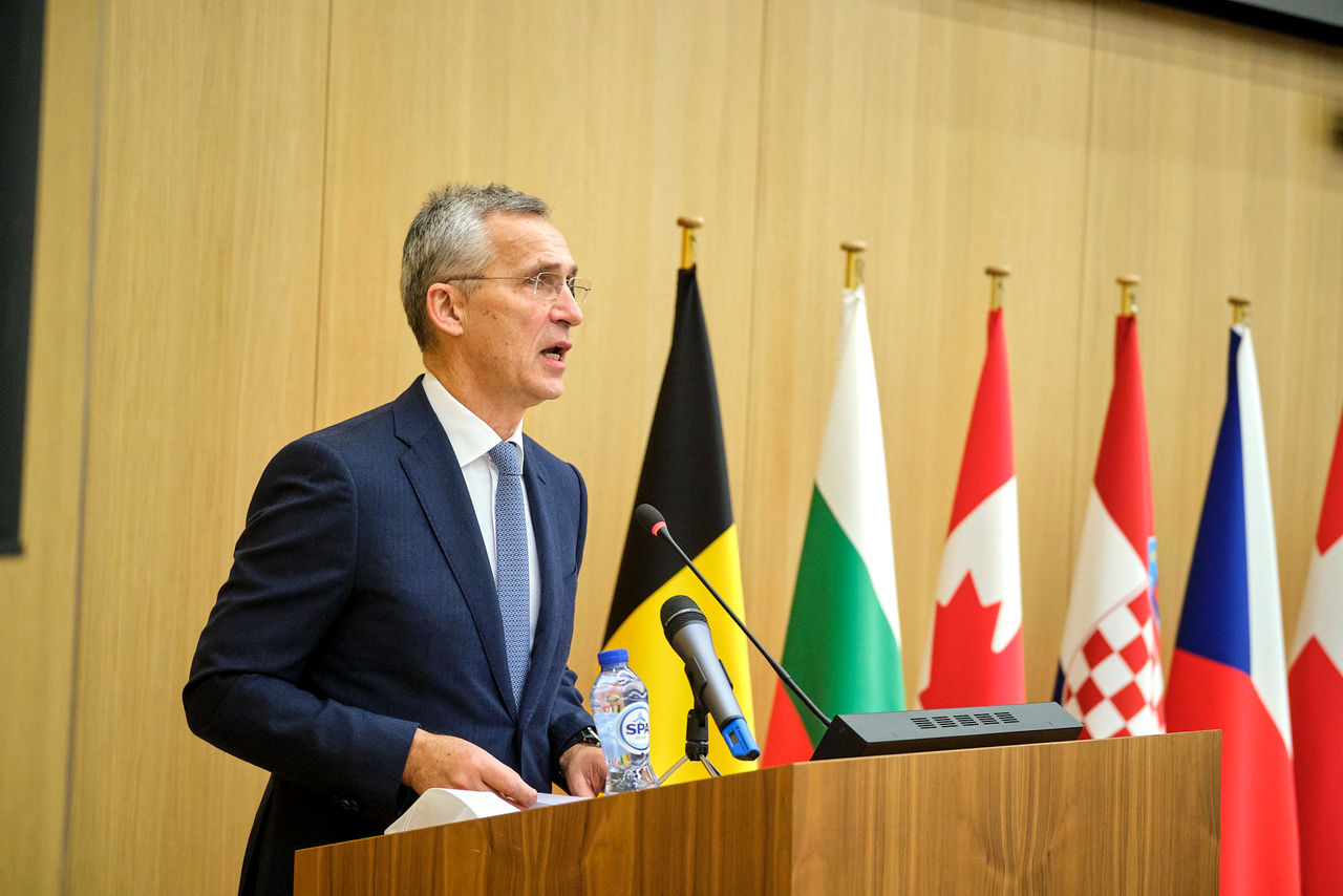 NATO Secretary General Jens Stoltenberg participates in the first of four Strategic Concept seminars. The first Strategic Concept seminar focuses on “Deterrence and Defence in the XXI century”. The Seminar is co-hosted by the United Kingdom, Poland and Portugal
