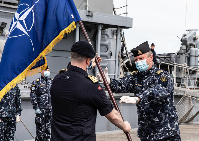 À tous les militaires au service de l'Alliance