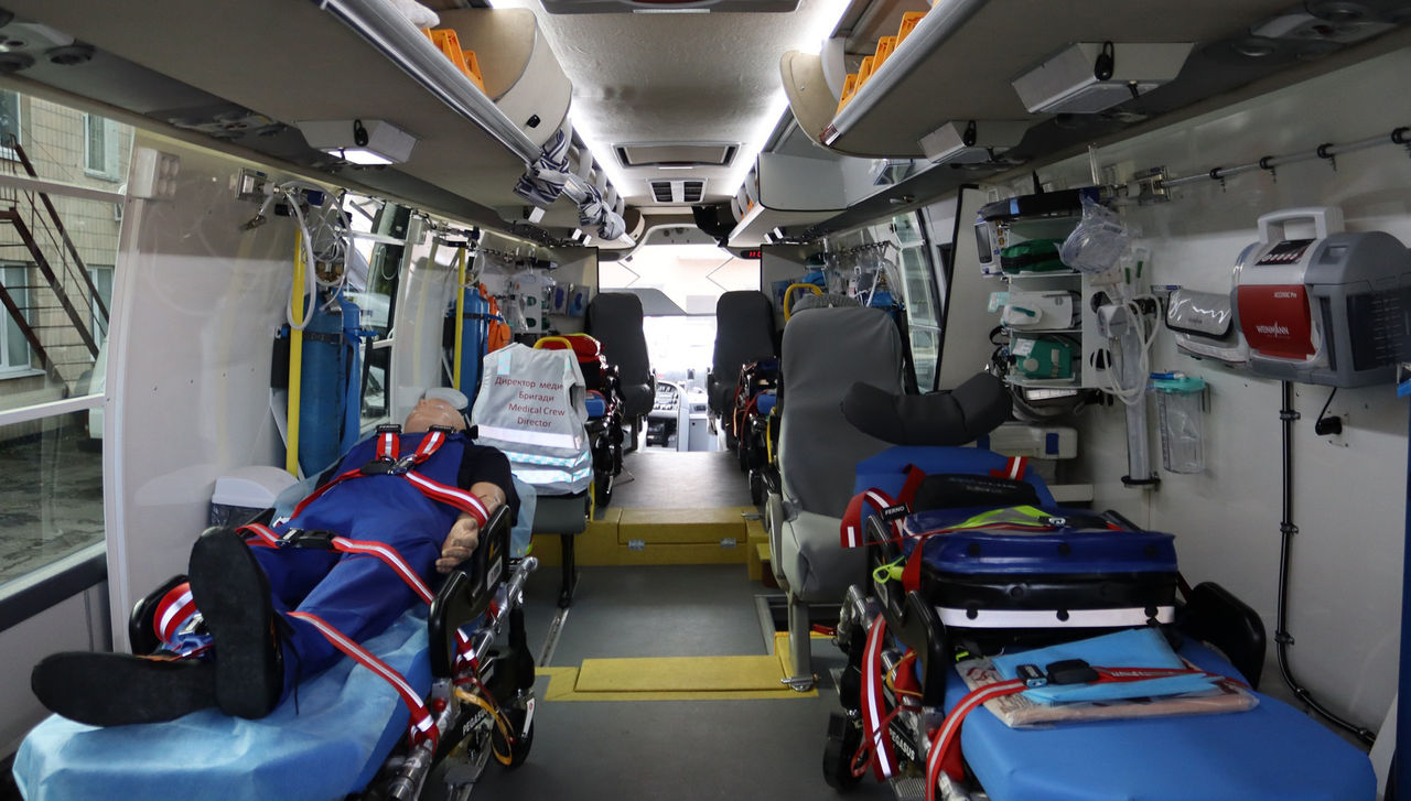 Ambulance bus
