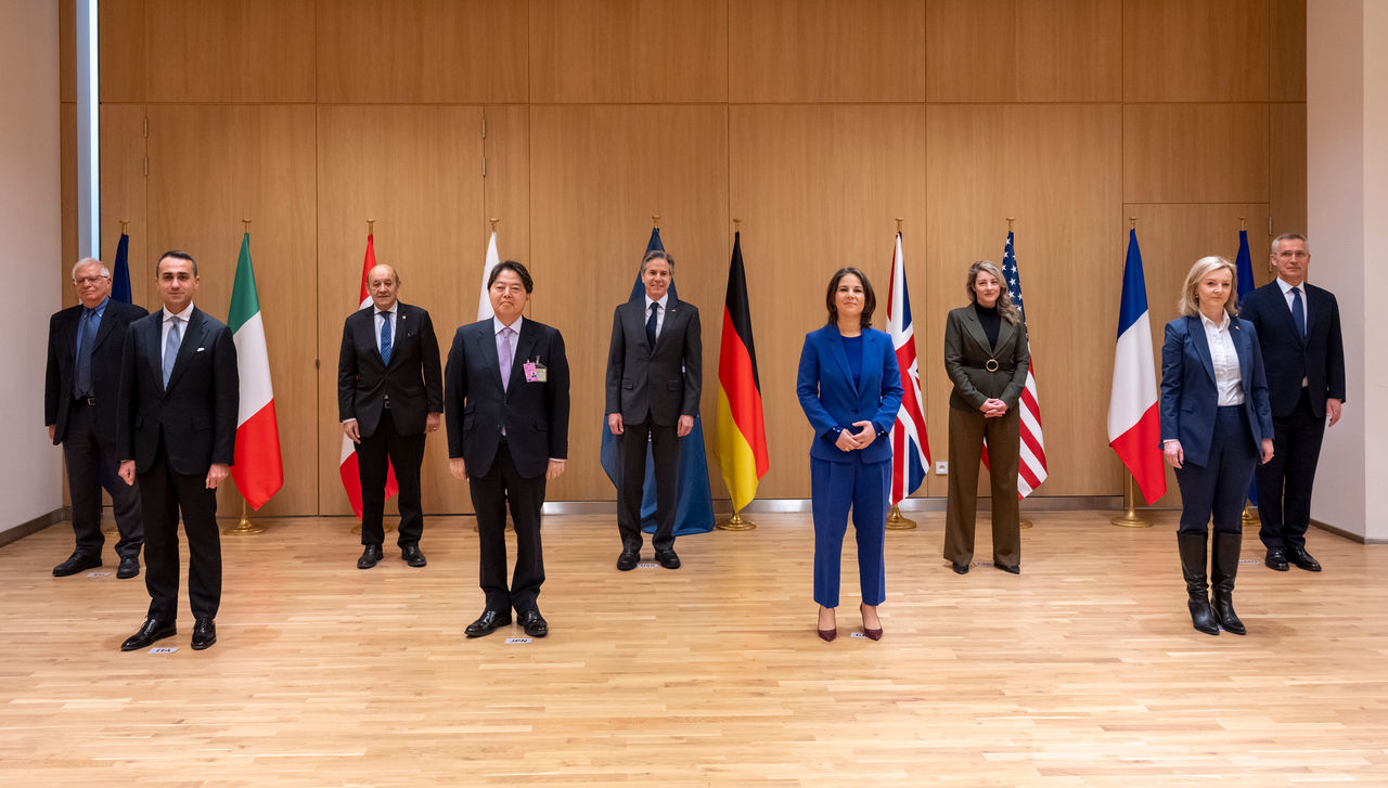 Josep Borrell (EU High Representative for Foreign Affairs and Security Policy), Luigi Di Maio (Minister of Foreign Affairs, Italy), Jean-Yves Le Drian (Minister of Foreign Affairs, France), Hyoshimasa Ayashi (Minister of Foreign Affairs, Japan), Antony J. Blinken (US Secretary of State), Annalena Baerbock (Minister of Foreign Affairs, Germany), Mélanie Joly (Minister of Foreign Affairs, Canada), Elizabeth Truss (UK Secretary of State) and NATO Secretary General Jens Stoltenberg