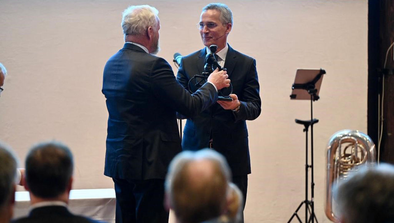 NATO Secretary General Jens Stoltenberg was awarded the Sønsteby prize on Monday (9 January 2023) at a ceremony in Oslo, Norway