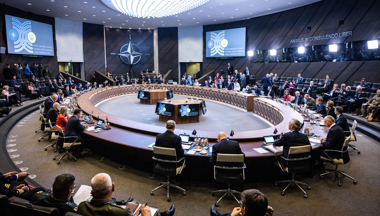 General view of the meeting