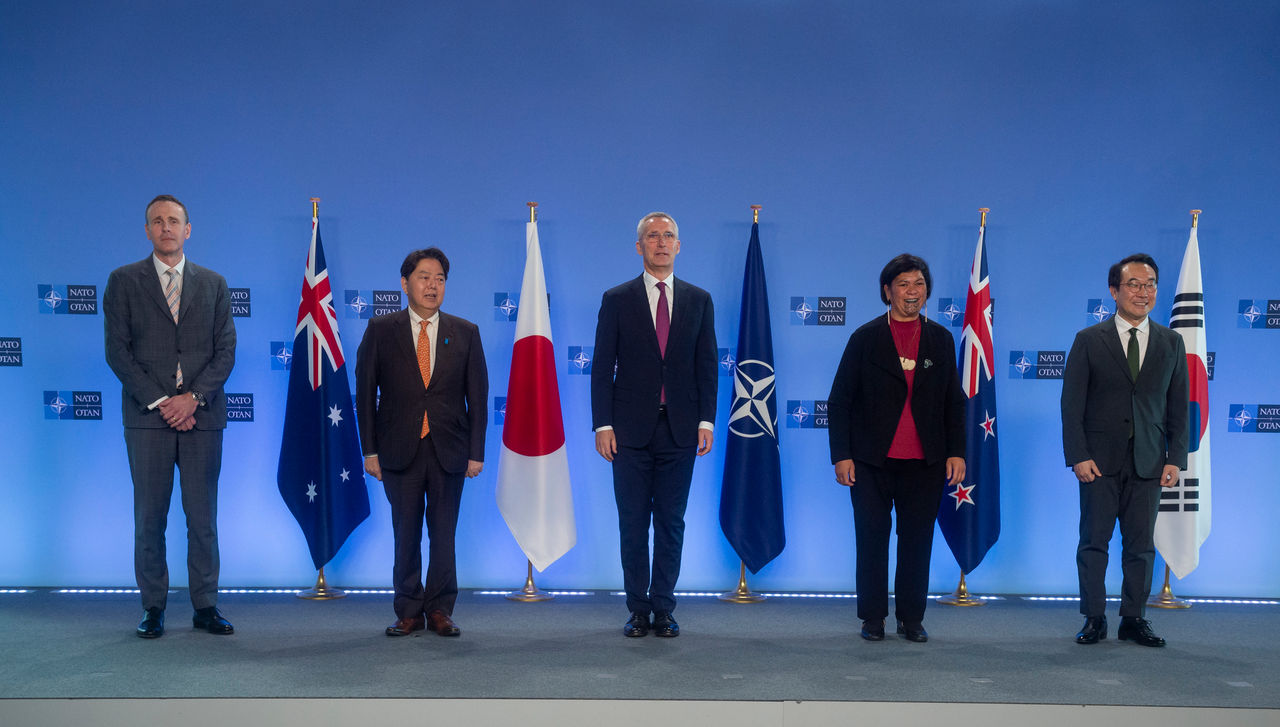 Left to right: Deputy Ambassador David Dutton (Australia); Yoshimasa Hayashi (Minister of Foreign Afffairs, Japan); NATO Secretary General Jens Stoltenberg; Do Hoon Lee (Second Vice Minister of Foreign Affairs, Republic of Korea)