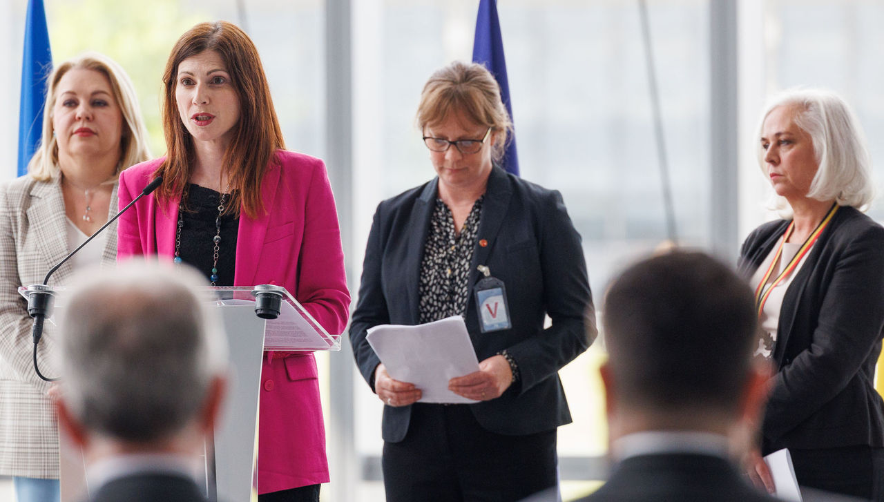 NATO’s Secretary General’s Special Representative for Women, Peace and Security Irene Fellin and Belgian Permanent Representative Ambassador Ariadne Petridis open the exhibition “Childhood under Fire – Growing up in Ukraine Today”. Chief Executive Officer, Save the Children UK, Gwen Hines, and Head of the Mission of Ukraine to NATO, Ambassador Nataliia Galibarenko, also took part in the opening