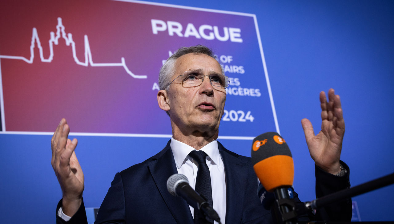 Doorstep statement
by NATO Secretary General Jens Stoltenberg ahead of the Informal meeting of NATO Ministers of Foreign Affairs in Prague