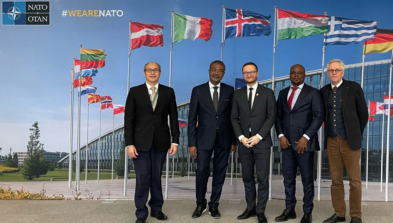 Sébastien Lepers, Roland Zinzindohoué, Radek Visinger, Serge Batonon and Franz Wascotte