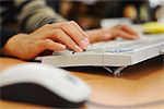 090923-hands-on-keyboard.jpg