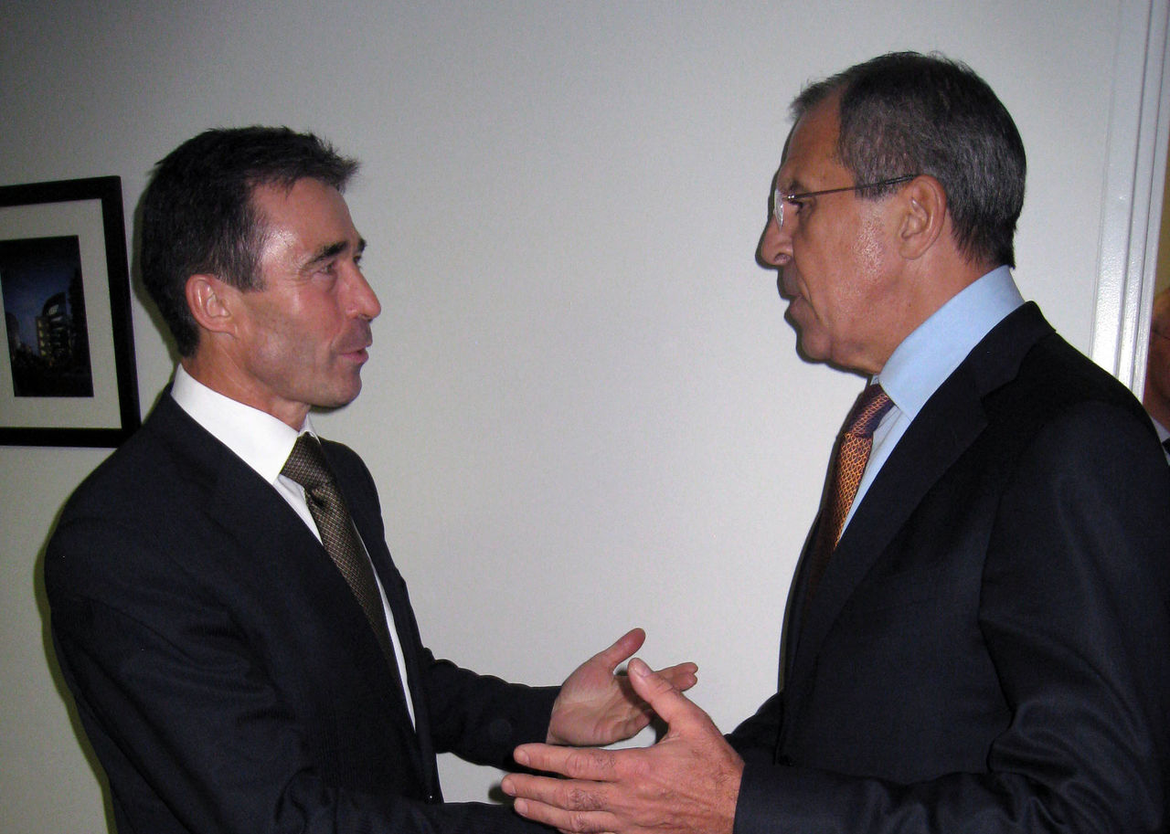 090924-sg-lavrov.jpg