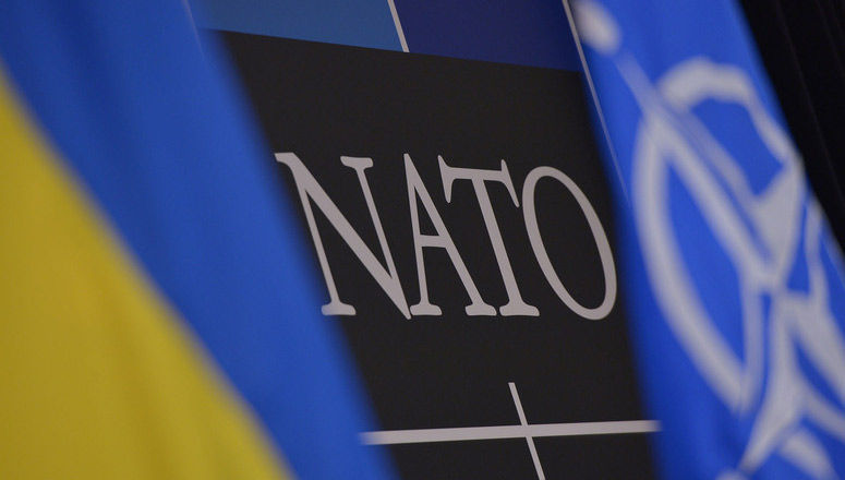140916-ukraine-nato.jpg
