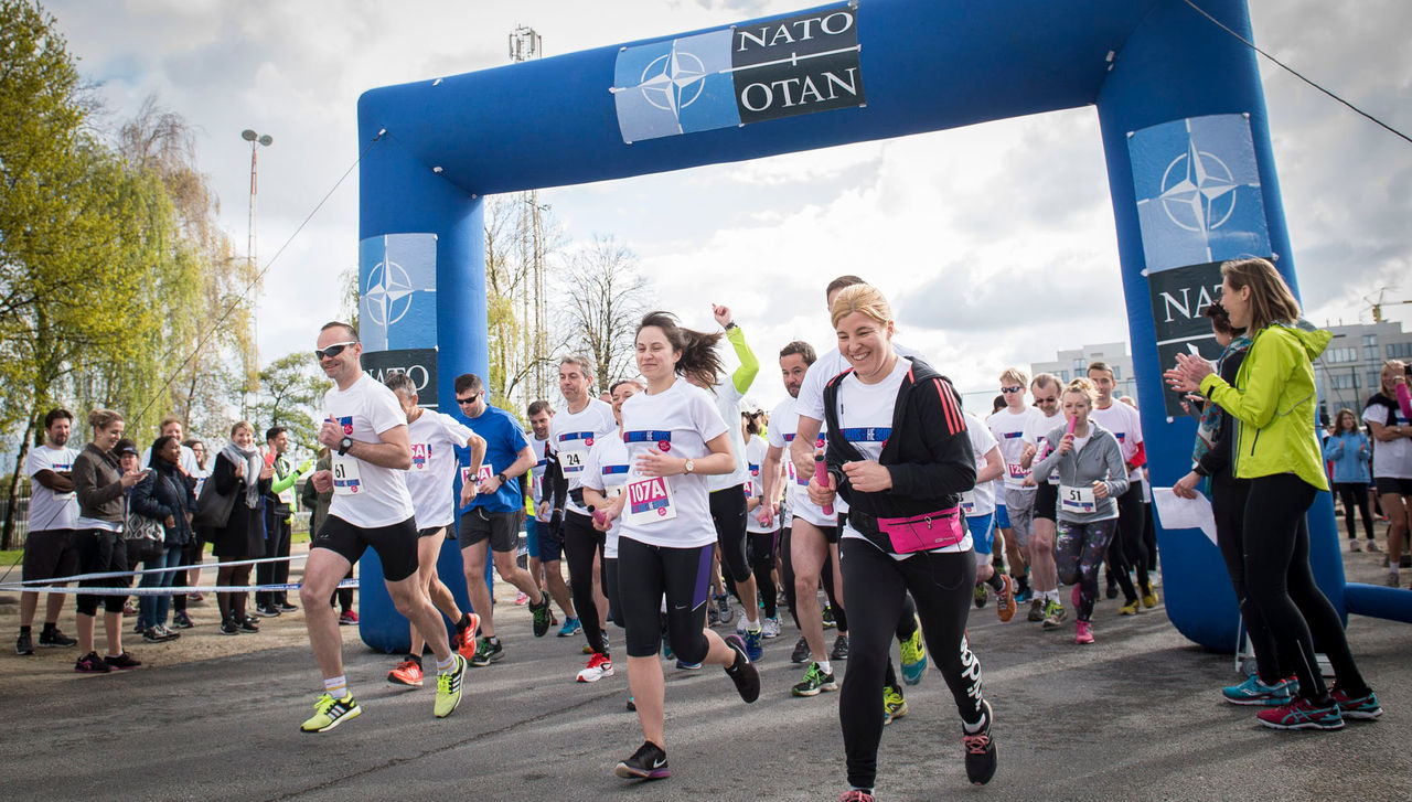 SHE RUN – HE RUNS – WE RUN at NATO Staffe Center 23 April 2016. Photo: Erik Luntang/NATO