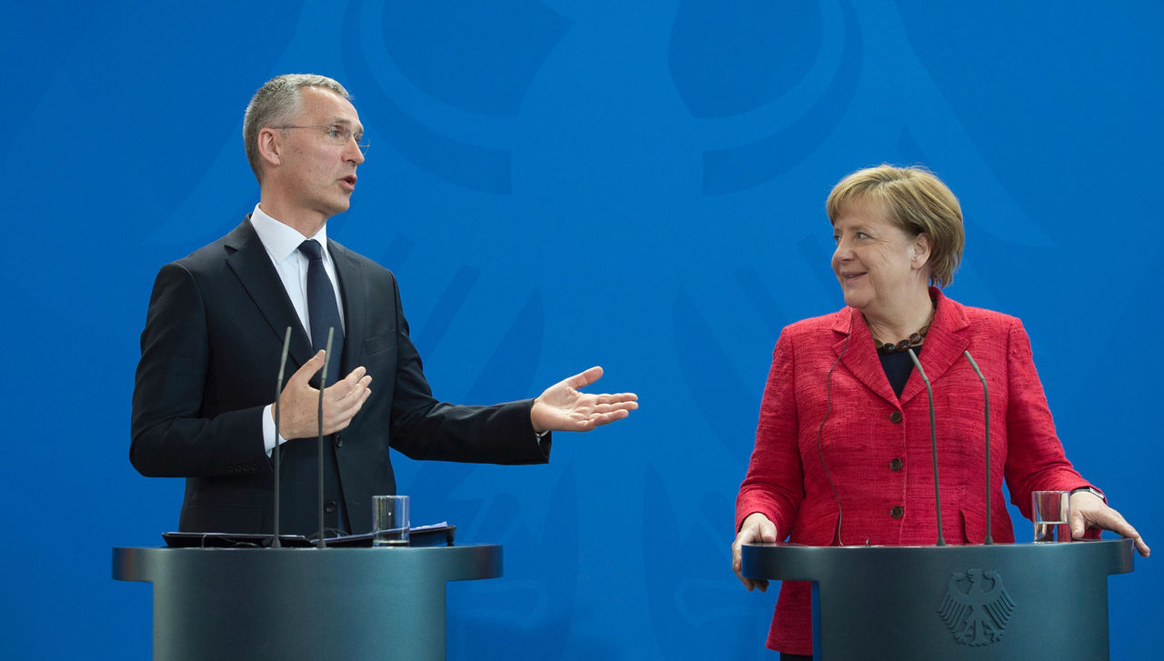 Press Point NATO Secretary General Jens Stoltenberg and Chancellor Angela Merkel.