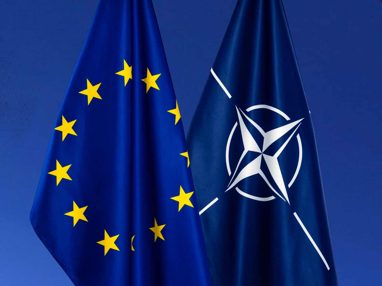 eu-nato-blue