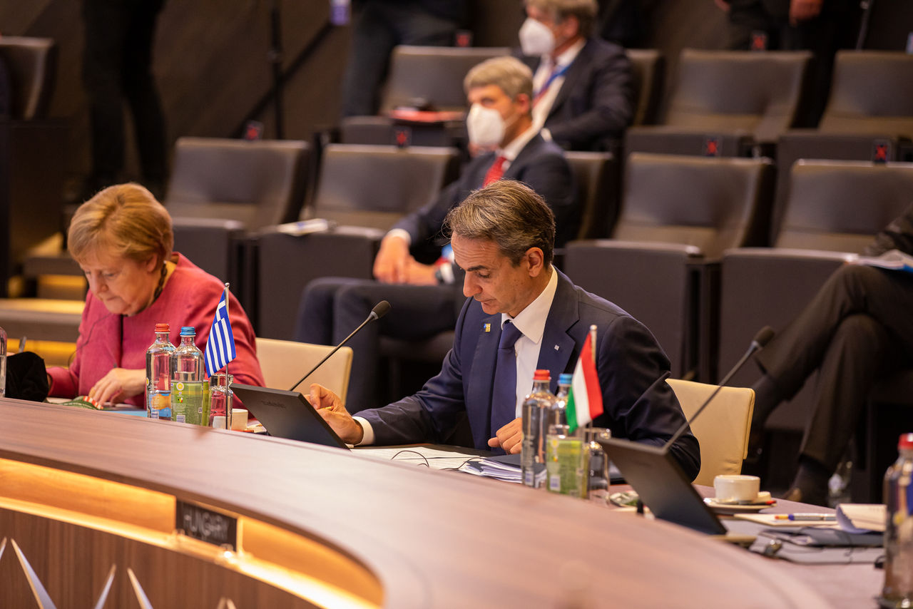 Angela Merkel (Chancellor of the Federal Republic of Germany) and Kyriakos Mitsotakis (Prime Minister, Greece)