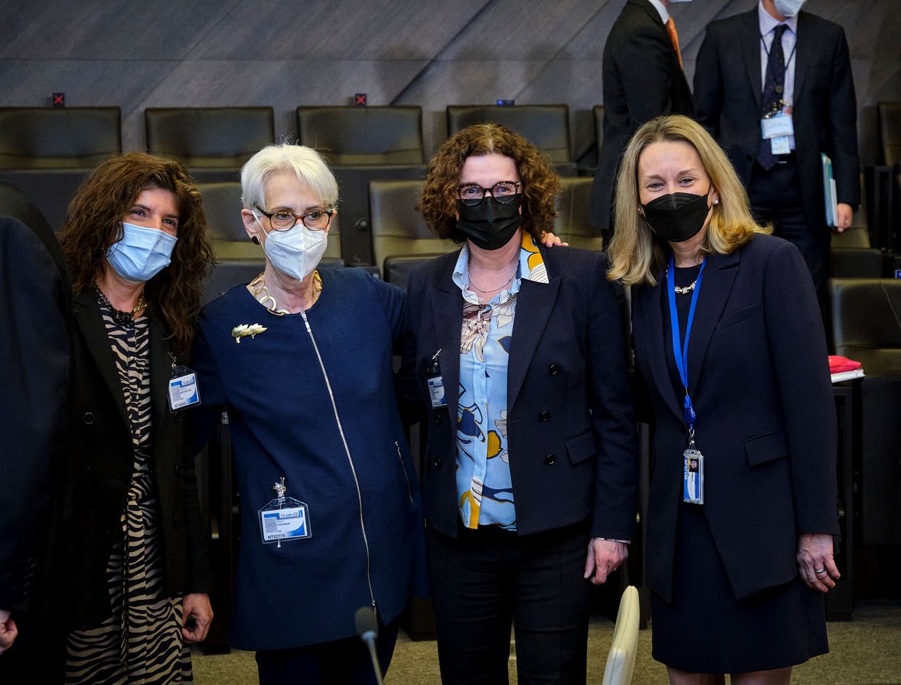 Left to right: Ángeles Moreno (Secretary of State for Foreign and Global Affairs, Spain); Wendy R. Sherman (US Deputy Secretary of State); Marta Morgan (Deputy Minister of Foreign Affairs, Canada); Ambassador Julianne Smith (US Permanent Representative to