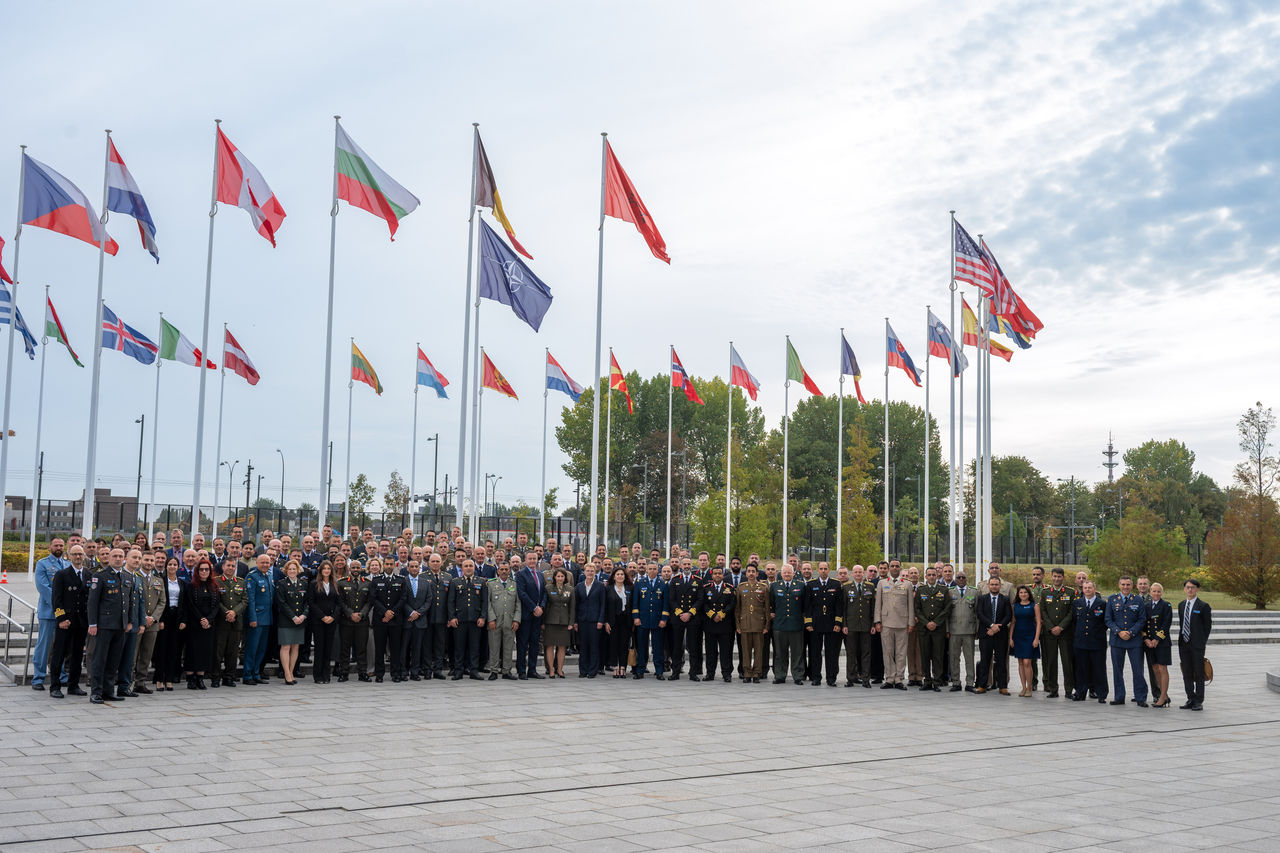 Group Photo - NATO Defence College visits HQ, 28 September 2026.