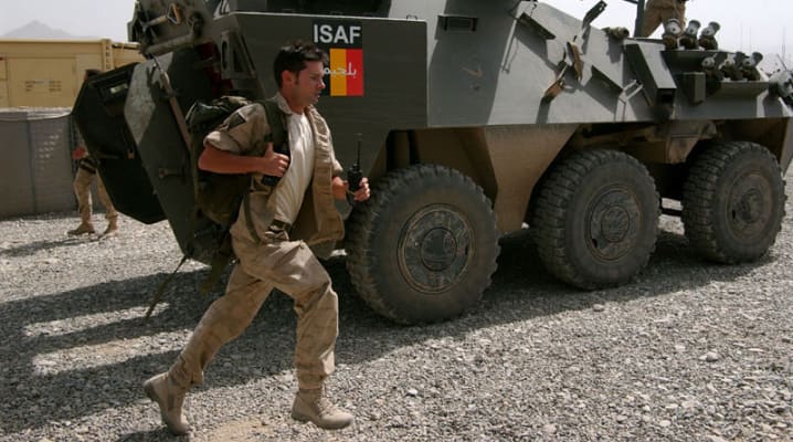 Running into position: Allied forces will have to be properly manned, equipped and directed both to defend themselves and to head off threats that endanger the mission (© ISAF)
)