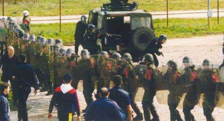 On international duty: More than 1,000 Romanian soldiers are currently deployed abroad (© SFOR)
)