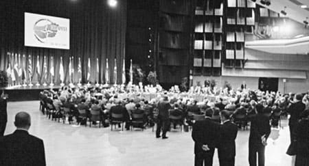 Ministerial meeting: the Euro-Atlantic Partnership Council has the potential to contribute to Euro-Atlantic security in a way that no other institution can match ( © NATO - 103Kb)
)