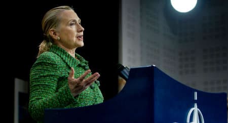 Hillary Clinton, Former US Secretary of State© NATO
)