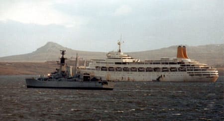 HMS Andromeda and SS Canberra outside Port Stanley on 16 June 1982, in the Falklands
)