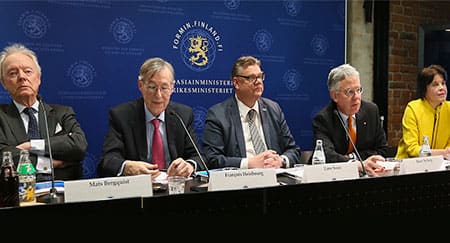 “Nordic duo should stay together”  -- study on NATO membership published in Finland