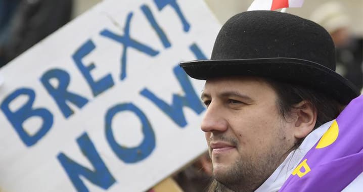 Pour les plus ardents partisans du fédéralisme à Bruxelles, le Brexit est l'occasion de renforcer et d'accélérer l'intégration européenne ; pour les eurosceptiques, en revanche, il est une invitation à envisager d'autres « sorties ». © REUTERS
)