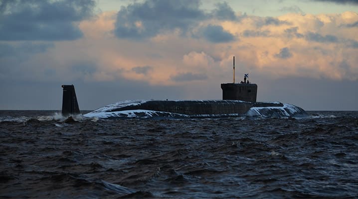  The Borei-class Yuriy Dolgorukiy – the first Russian Navy strategic submarine to be developed after the end of the Cold War and the dissolution of the Soviet Union – started active deployments in 2014. (displacement: 14,720 t (surfaced), 24,000 t (submerged); 16-20 modern ballistic missiles, RSM-56 Bulava SLBMs, each with 6-10 MIRVed warheads) Courtesy DFI

